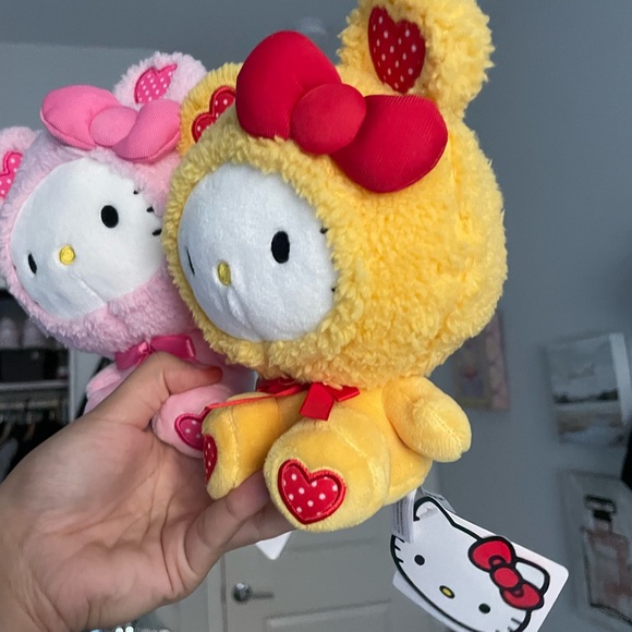 NWT HELLO KITTY PLUSH SET - Picture 3 of 7